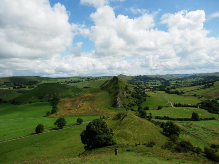 Looking back down Chrome Hill to Parkhouse Hill